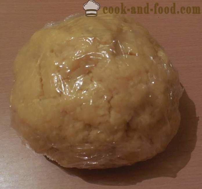 Solone krakersy z serem w piecu - Jak zrobić ciasteczka serowe, przepis ze zdjęciem