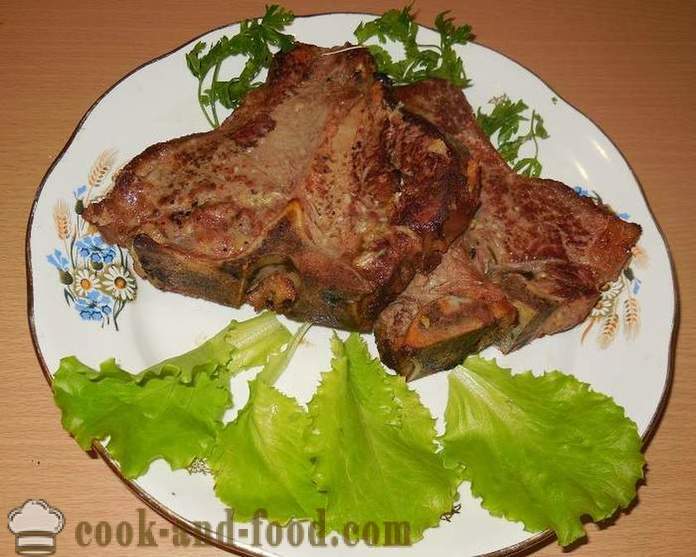 Smaczne i soczyste steki wołowe lub wieprzowe Ti Bon - gotowanie pełne pieczenia mięsa - krok po kroku przepis zdjęć