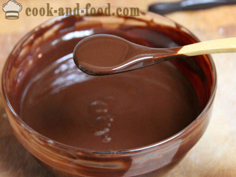 Kremowy czekoladowy lukier z kakao, cukru i mleka - Jak zrobić powłokę czekoladowe receptury kakaowe z wideo