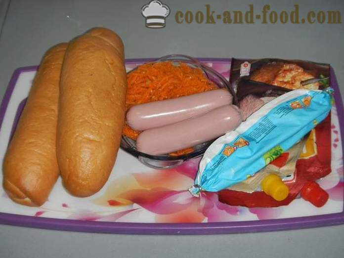 Pyszne domowe hot dog - jak zrobić hot doga, krok po kroku przepis ze zdjęciem.