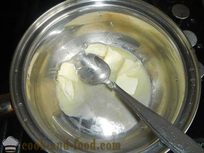 Ciastka domowej roboty kiełbasa Czekolada z mleka skondensowanego i orzechy, jajka-free - krok po kroku przepis na czekoladowe salami ze zdjęciami.