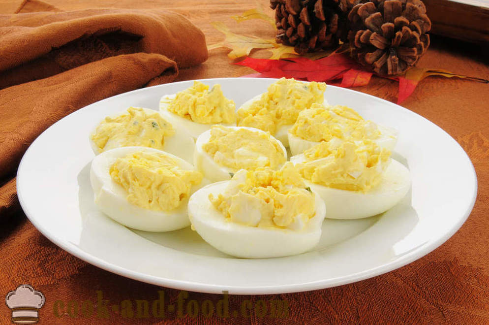 Doskonała przekąska: faszerowane jajka - recepty wideo w domu